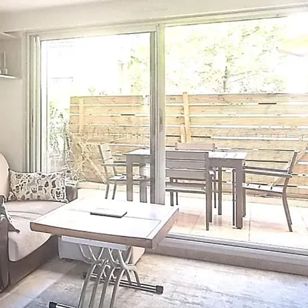 Rez-de-jardin Cosy 300m Sable *